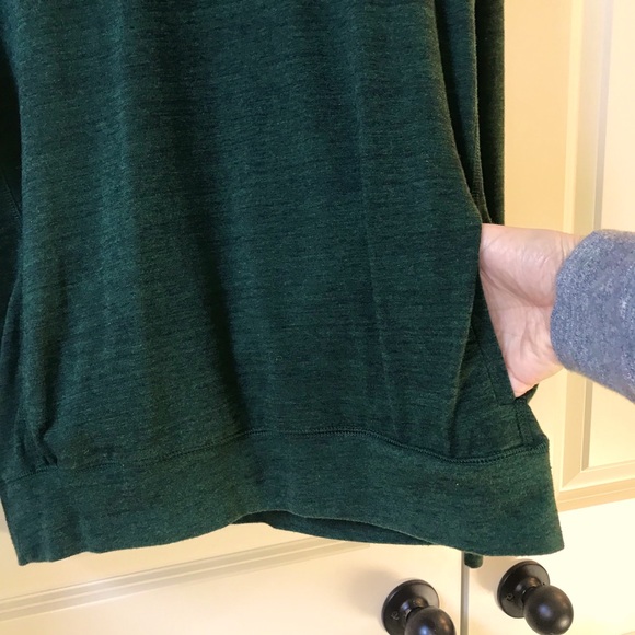 Like New Active Flex American Eagle sweater hoodie - Picture 2 of 6